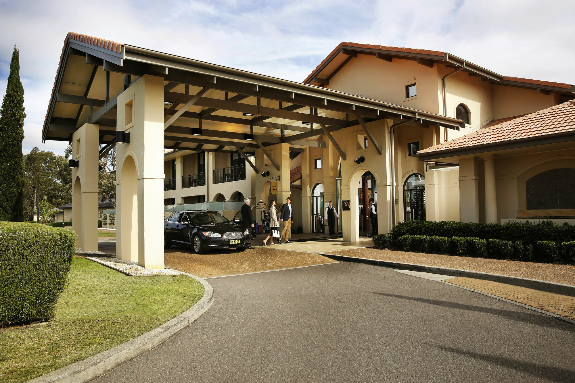 Chateau Elan At The Vintage Pokolbin Kültér fotó Clubhouse at The Lakes Golf Club